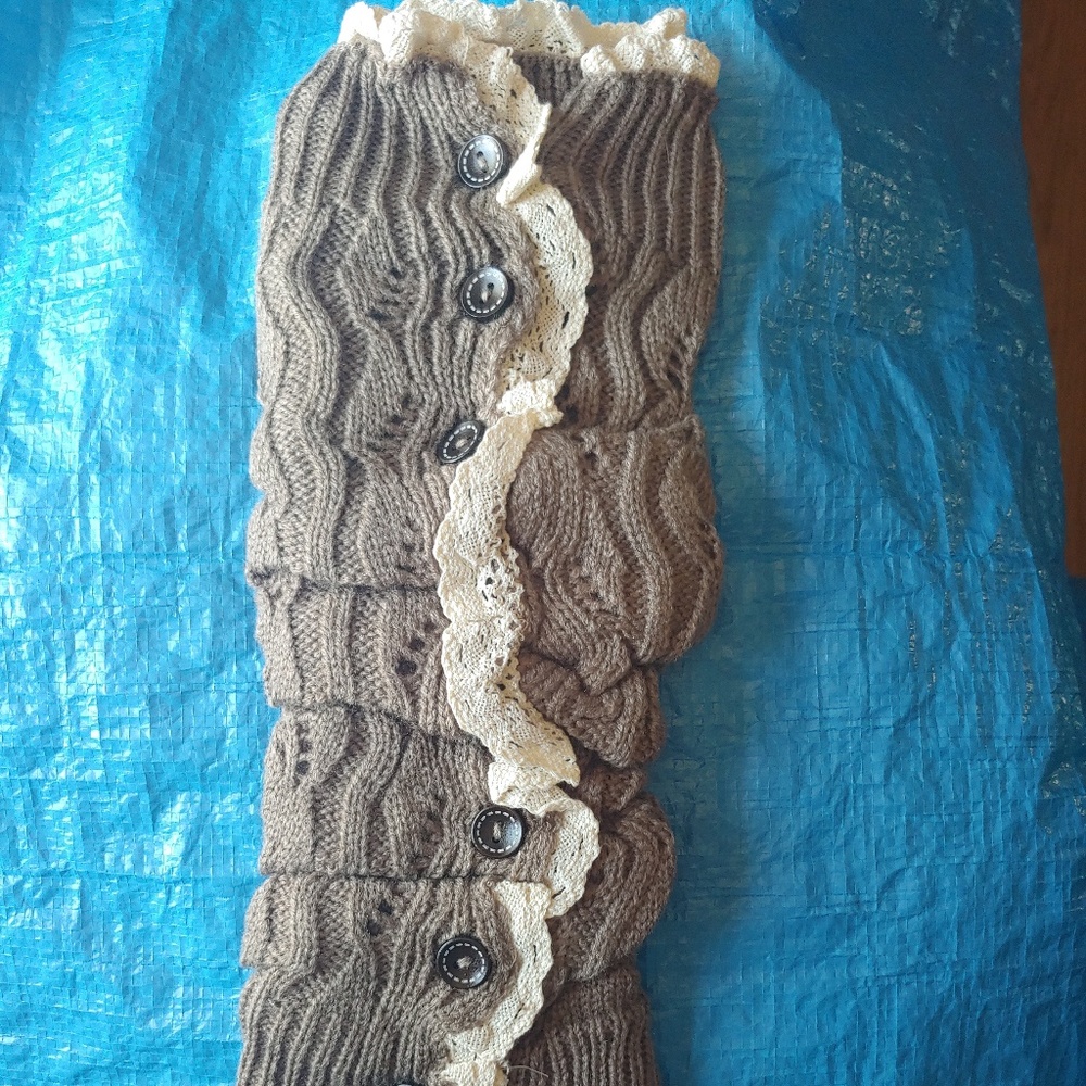 Tan Lace Lined, Side Button Leg Warmers
